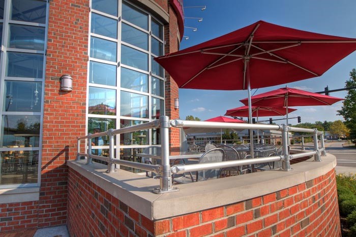 Patio with railing 